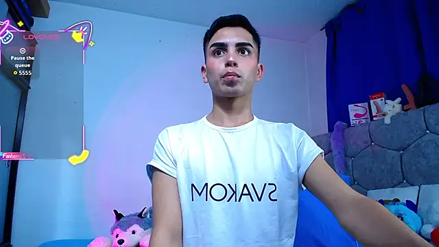 Snapshot of OwenBluee chatting on 12, 10, 2025 OwenBluee online show from 12, 10, 2025