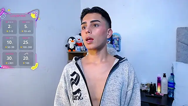 Snapshot of OwenBluee chatting on 3, 12, 2025 OwenBluee online show from 3, 12, 2025