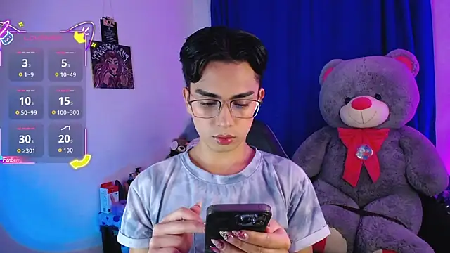 Snapshot of OwenBluee chatting on 24, 7, 2026 OwenBluee online show from 24, 7, 2026
