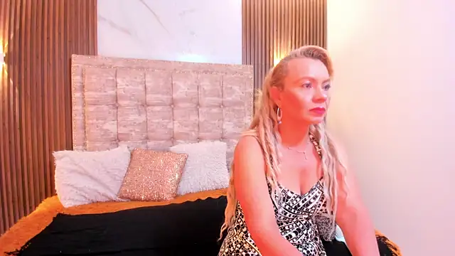 Snapshot of AnastasiaTaylor_ chatting on 16, 9, 2025 AnastasiaTaylor online show from 16, 9, 2025
