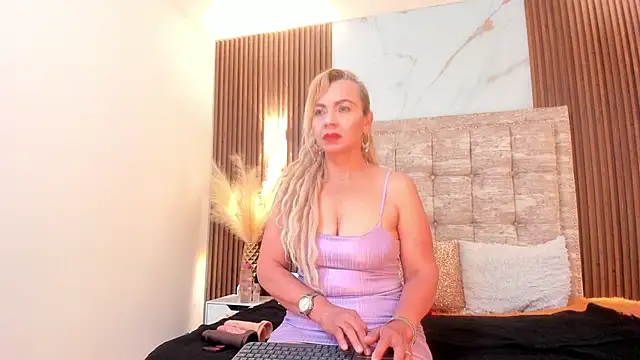 Snapshot of AnastasiaTaylor_ chatting on 29, 9, 2025 AnastasiaTaylor online show from 29, 9, 2025