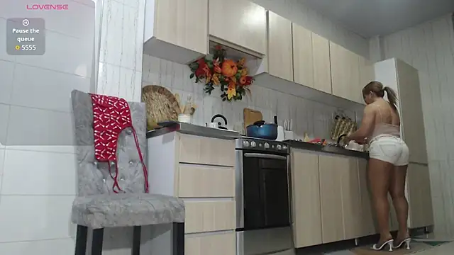 Jadeee  online show from 10, 9, 2025