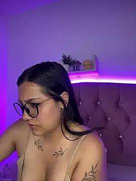 angellique 22 online show from 11, 1, 2025