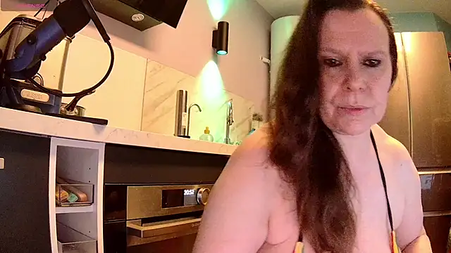 Endrocleia online show from 8, 3, 2025