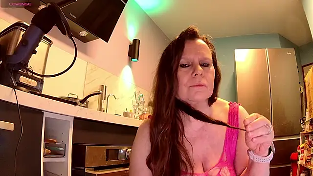 Endrocleia online show from 4, 2, 2026