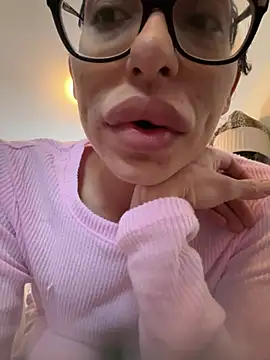 myloveforyouu online show from 23, 2, 2026