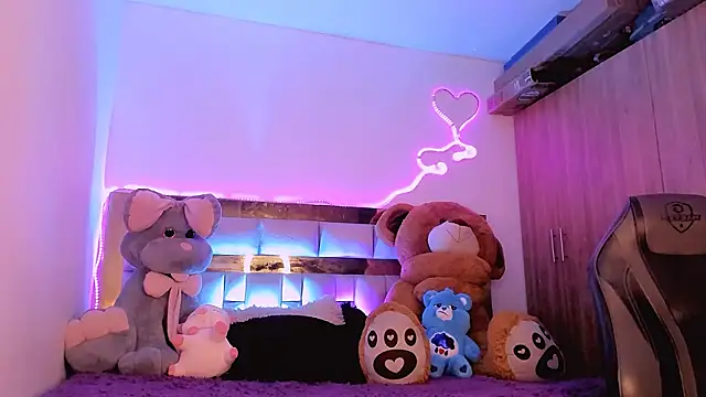 Lucidollts  online show from 1, 2, 2025