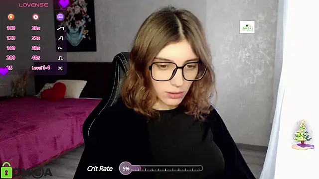 CherryBloom777 online show from 18, 12, 2024