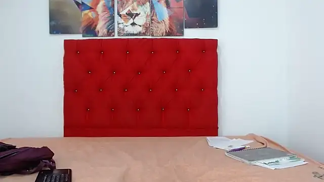 SweetLatiin  online show from 19, 9, 2025