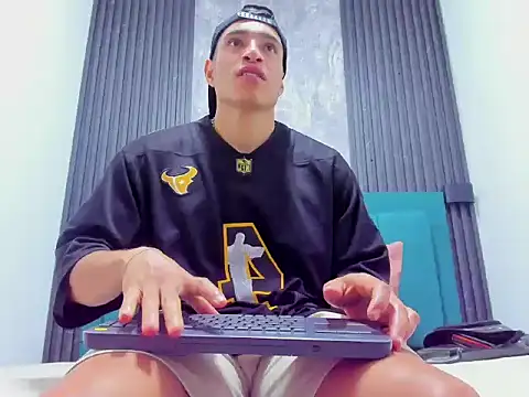 Snapshot of jack_pergurtson01 chatting on 1, 12, 2025 jack pergurtson01 online show from 1, 12, 2025