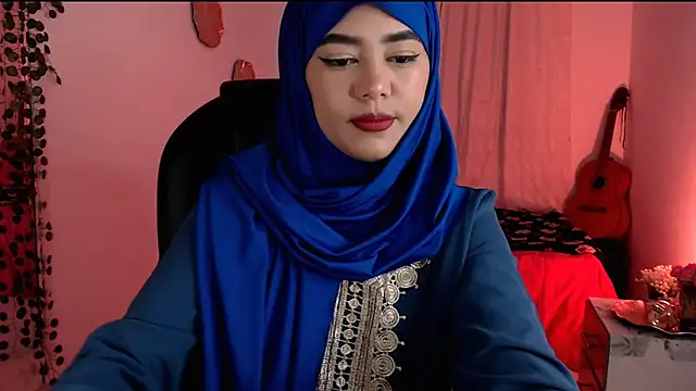 Snapshot of azzahara069 chatting on 7, 6, 2026 azzahara069 online show from 7, 6, 2026