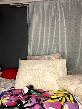 Snapshot of HornyxLadie chatting on 8, 11, 2025 HornyxLadie online show from 8, 11, 2025