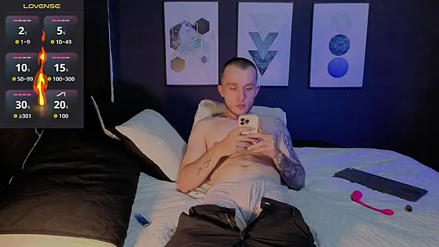 Dylanwhite23  online show from 19, 2, 2026