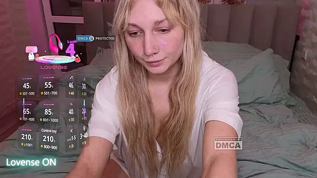 GoodGirl0024 online show from 4, 3, 2025