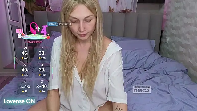 GoodGirl0024 online show from 12, 3, 2025