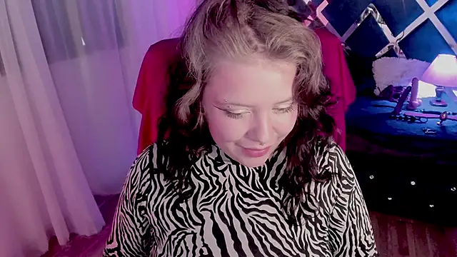 Sabrina scarlett online show from 4, 3, 2025