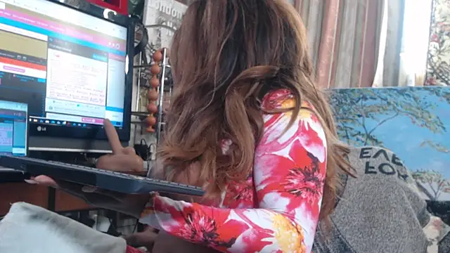 Jennytop online show from 12, 4, 2026