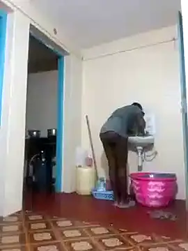 Snapshot of Sweetcecie01 chatting on 13, 9, 2025 Sweetcecie01 online show from 13, 9, 2025