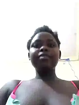 Snapshot of Sweetcecie01 chatting on 17, 9, 2025 Sweetcecie01 online show from 17, 9, 2025