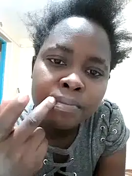 Snapshot of Sweetcecie01 chatting on 19, 9, 2025 Sweetcecie01 online show from 19, 9, 2025