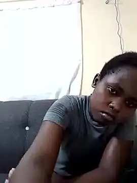 Snapshot of Sweetcecie01 chatting on 20, 9, 2025 Sweetcecie01 online show from 20, 9, 2025