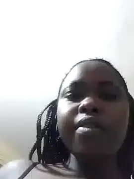 Snapshot of Sweetcecie01 chatting on 10, 10, 2025 Sweetcecie01 online show from 10, 10, 2025