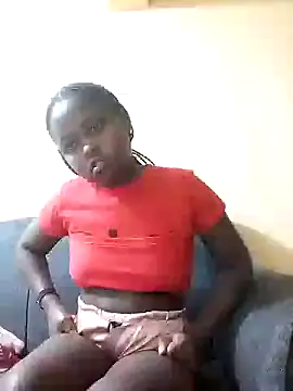 Snapshot of Sweetcecie01 chatting on 14, 11, 2025 Sweetcecie01 online show from 14, 11, 2025