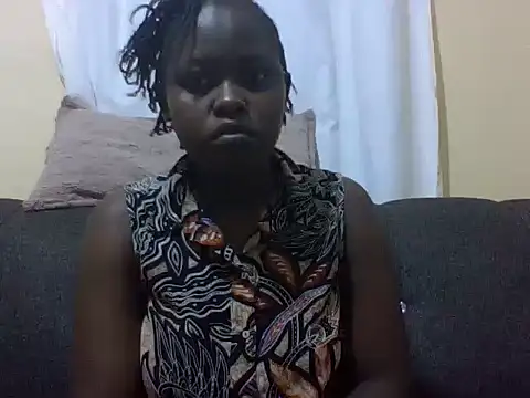 Snapshot of Sweetcecie01 chatting on 14, 2, 2026 Sweetcecie01 online show from 14, 2, 2026