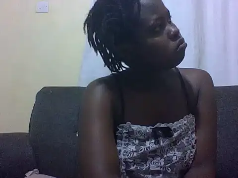 Snapshot of Sweetcecie01 chatting on 6, 3, 2026 Sweetcecie01 online show from 6, 3, 2026