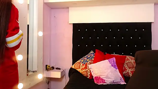 Snapshot of kittybonxx chatting on 6, 2, 2025 kittybonxx online show from 6, 2, 2025