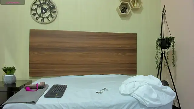 Anastasiapriest online show from 2, 12, 2025