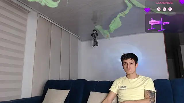 ashely ryan24 online show from 4, 10, 2025