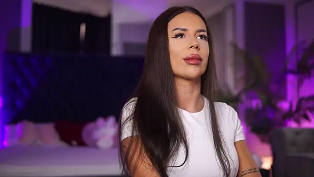 MissKiarra online show from 26, 9, 2025