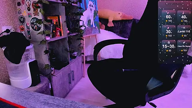 NaniMoore online show from 13, 2, 2025