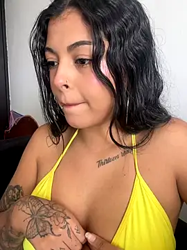 Snapshot of Dulce-diosa chatting on 10, 10, 2025 Dulce-diosa online show from 10, 10, 2025