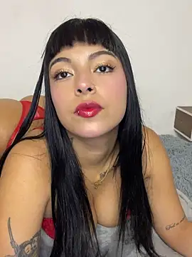 Snapshot of Dulce-diosa chatting on 5, 6, 2026 Dulce-diosa online show from 5, 6, 2026