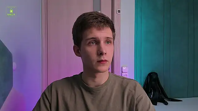 Snapshot of MarkGWalker chatting on 25, 12, 2024 MarkGWalker online show from 25, 12, 2024