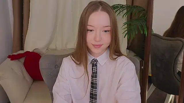 Snapshot of VioletMills chatting on 16, 2, 2025 VioletMills online show from 16, 2, 2025