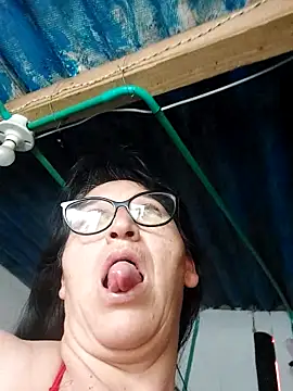 clarita 01 online show from 5, 12, 2025