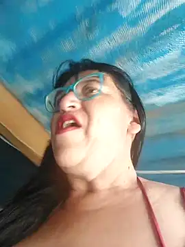 clarita 01 online show from 4, 2, 2026