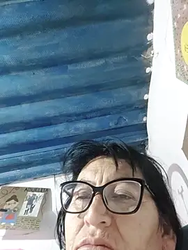 Snapshot of clarita_01 chatting on 16, 6, 2026 clarita 01 online show from 16, 6, 2026