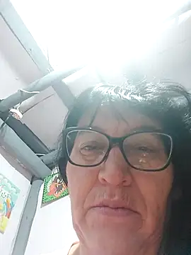 Snapshot of clarita_01 chatting on 26, 6, 2026 clarita 01 online show from 26, 6, 2026