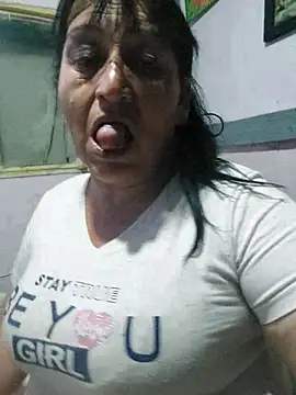 Snapshot of clarita_01 chatting on 9, 7, 2026 clarita 01 online show from 9, 7, 2026