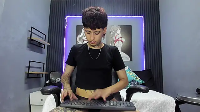 Snapshot of Ethan_lennox chatting on 6, 10, 2025 Ethan lennox online show from 6, 10, 2025