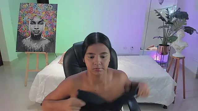 Snapshot of JANYLOVE__ chatting on 20, 11, 2025 JANYLOVE online show from 20, 11, 2025