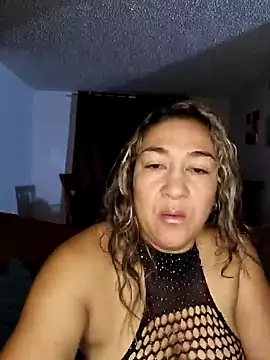 Snapshot of kitty_84 chatting on 12, 2, 2025 kitty 84 online show from 12, 2, 2025