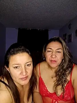 Snapshot of kitty_84 chatting on 11, 3, 2025 kitty 84 online show from 11, 3, 2025