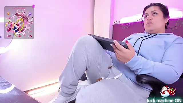 Karlee Greys  online show from 15, 12, 2024