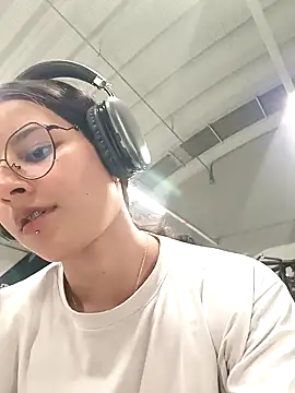 Snapshot of _vaness chatting on 21, 12, 2024 vaness online show from 21, 12, 2024