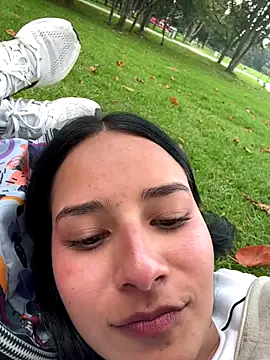 Snapshot of _vaness chatting on 17, 12, 2025 vaness online show from 17, 12, 2025